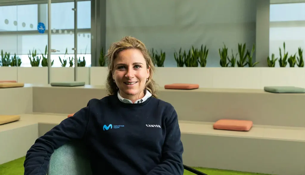 Annemiek Van Vleuten en entrevista sobre liderazgo y trabajo en equipo
