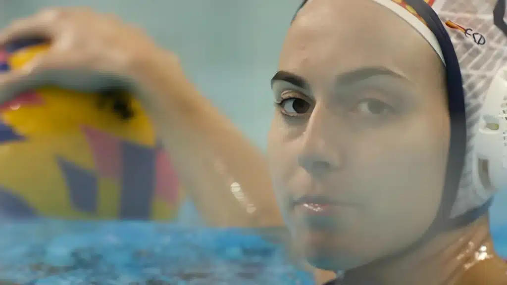 selección española de waterpolo femenino en competición rumbo al oro olímpico